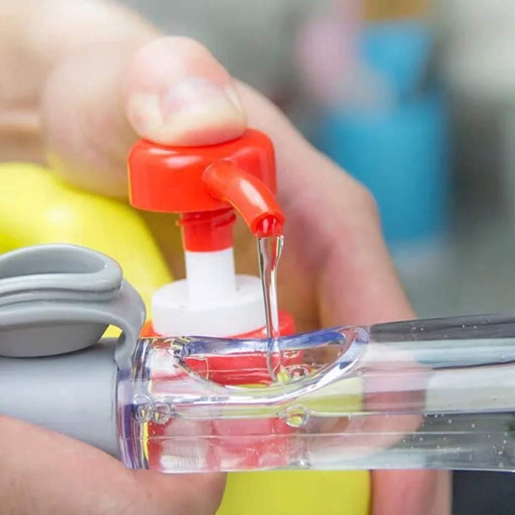 Escova Multiuso com Dispenser para Detergente 2 em 1