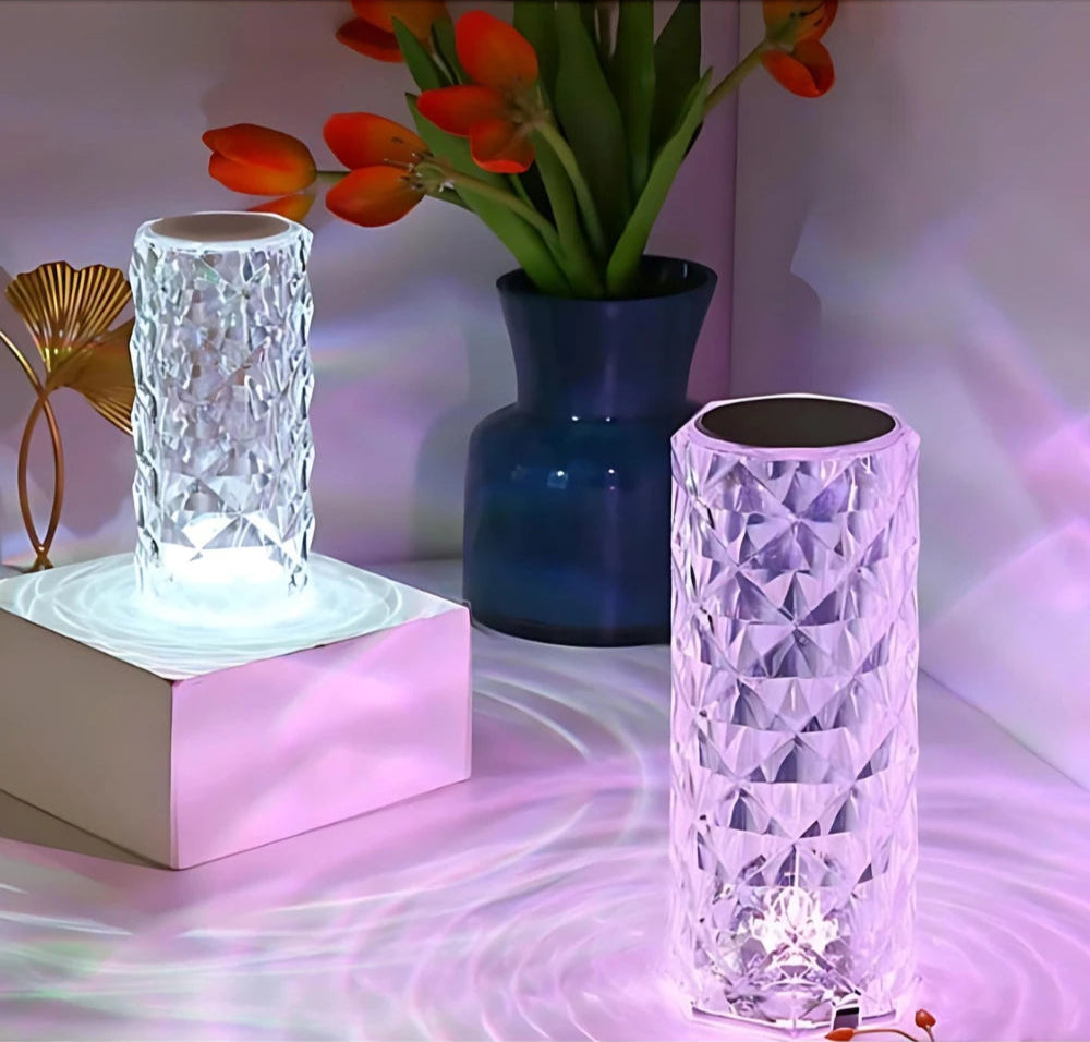 Luminária de Mesa Crystal Prism™ com Controle e Touch 16 Cores LED